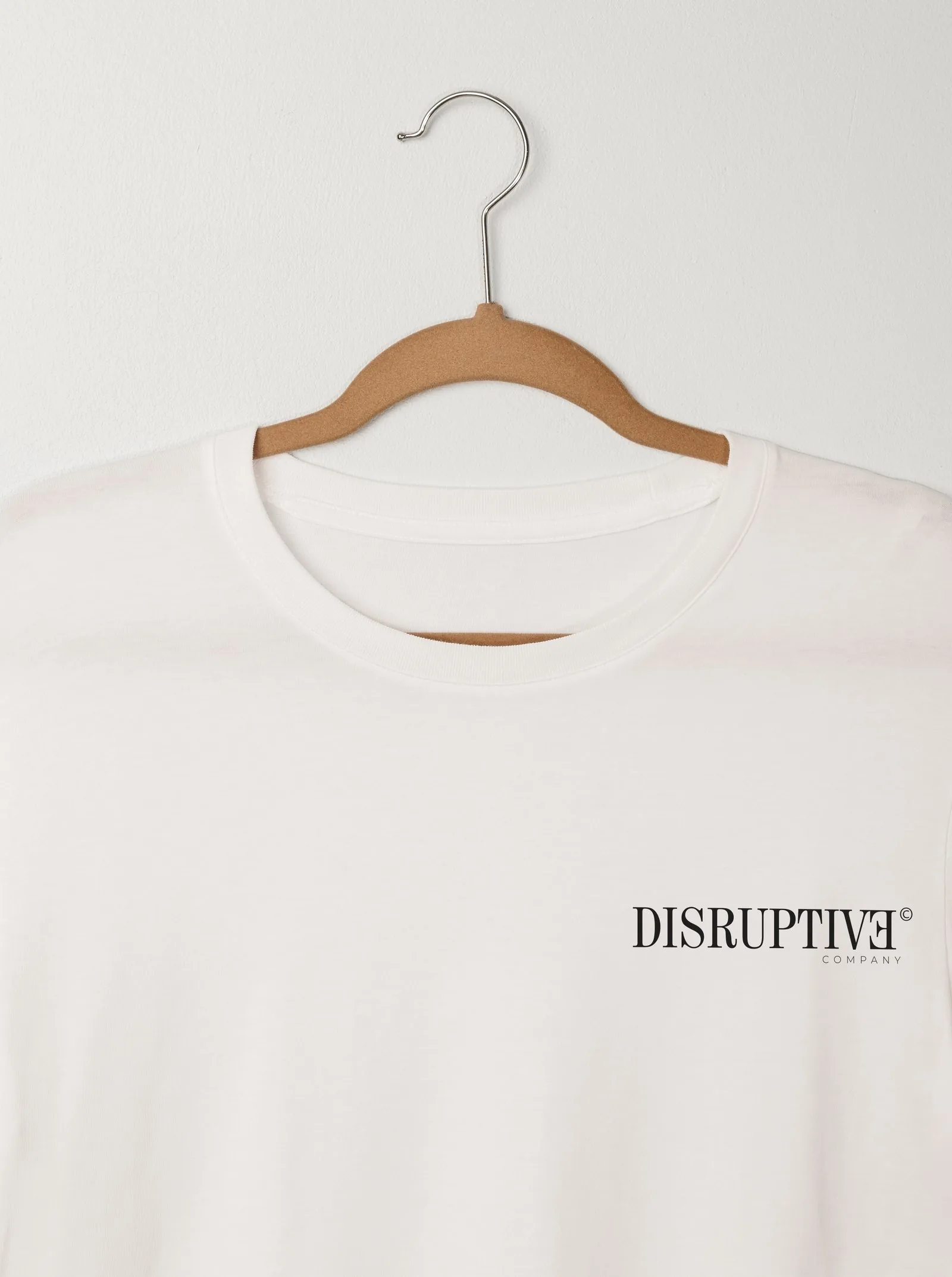 Camiseta com a marca Disruptive